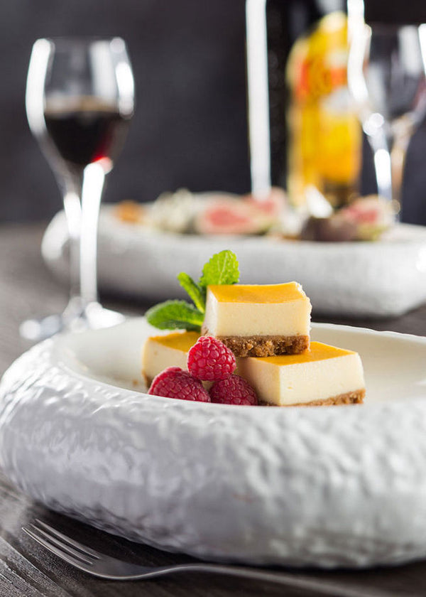 Lyra Plate 9 x 7" (23 x 18cm)