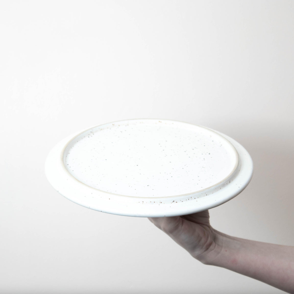 Vanilla Speckled Stoneware Cloche Round Plate 27cm Dia 