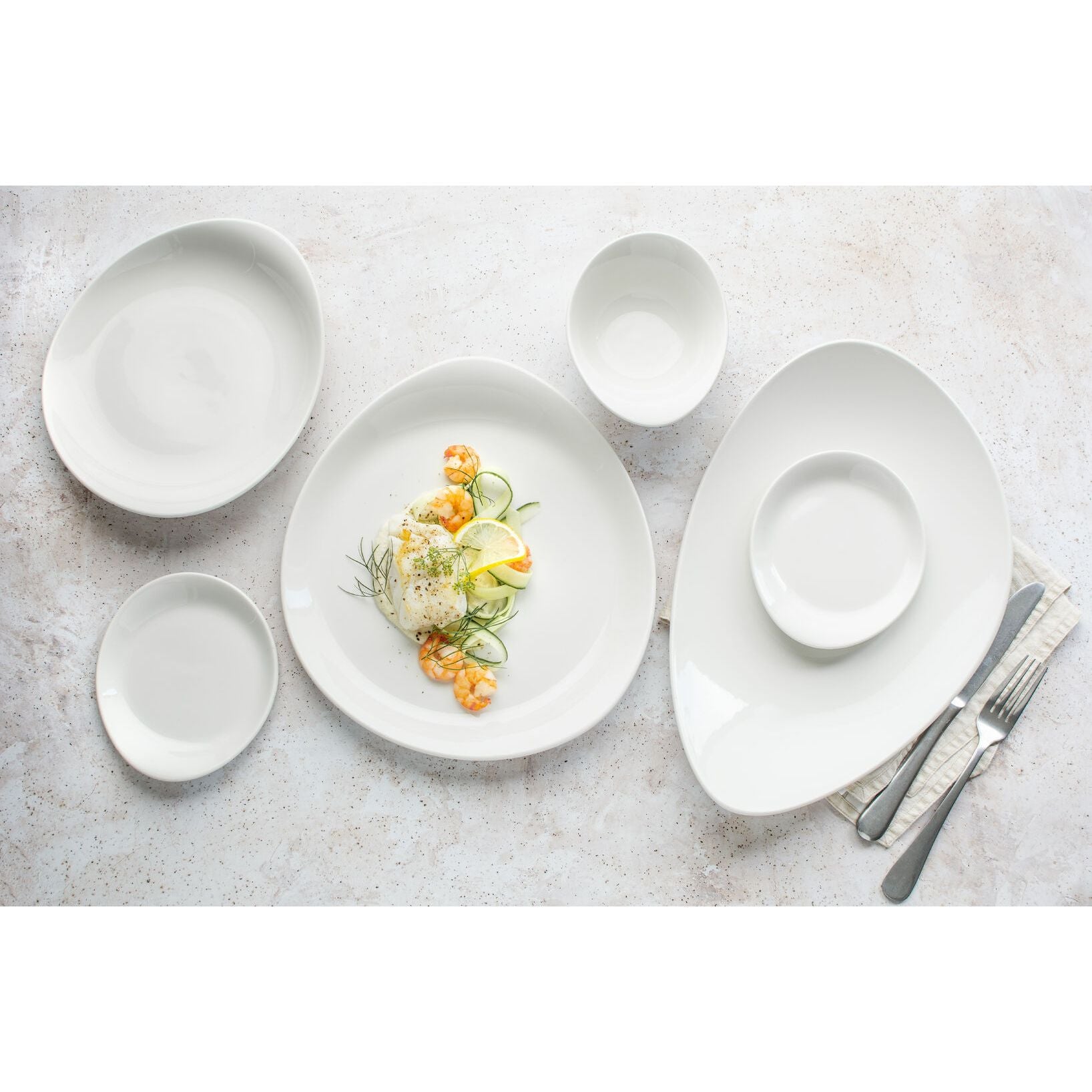 Utopia | Tableware | Freestyle Plate 37cm (14 5/8") | Bespoke77