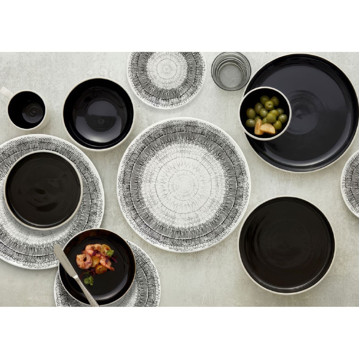 Utopia | Tableware | Petra Graphite Coupe Plate 28cm (11") | Bespoke77