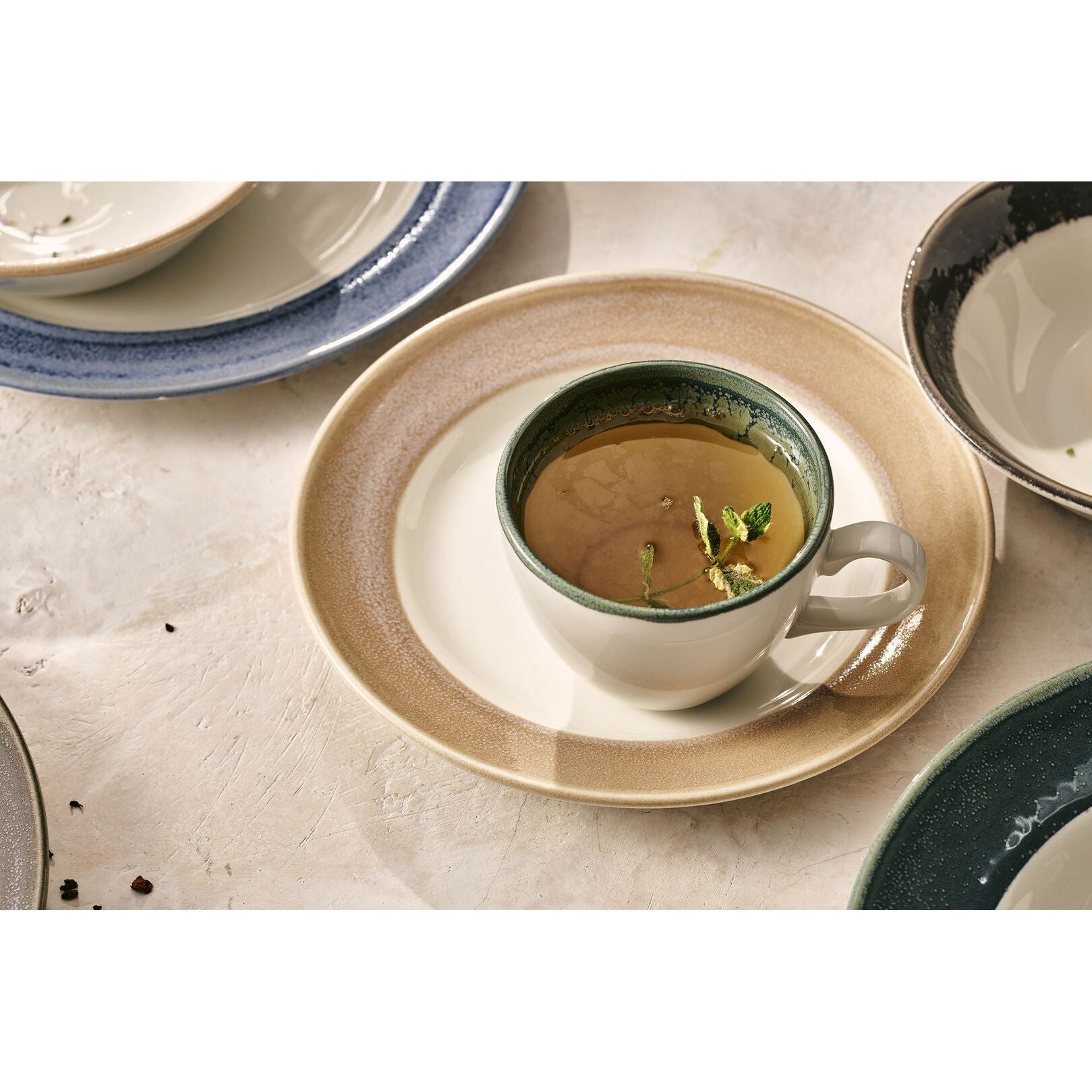 Utopia | Tableware | Revolution Edge Sandstone Harmony Soup Plate 24cm 98.25cl (9 1/2" 34 3/5oz) | Bespoke77