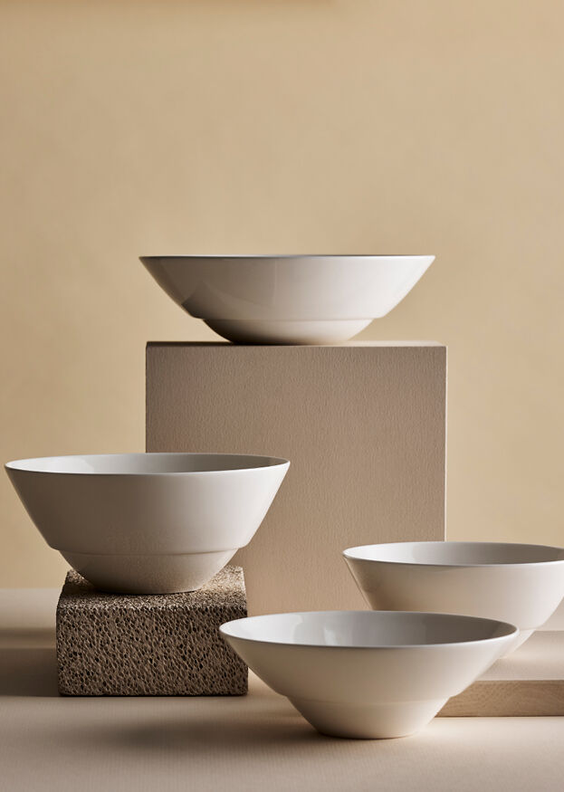 Utopia | Tableware | Signature Plate 28.5cm Well 16.5cm (11 1/4" Well 6 1/2") | Bespoke77