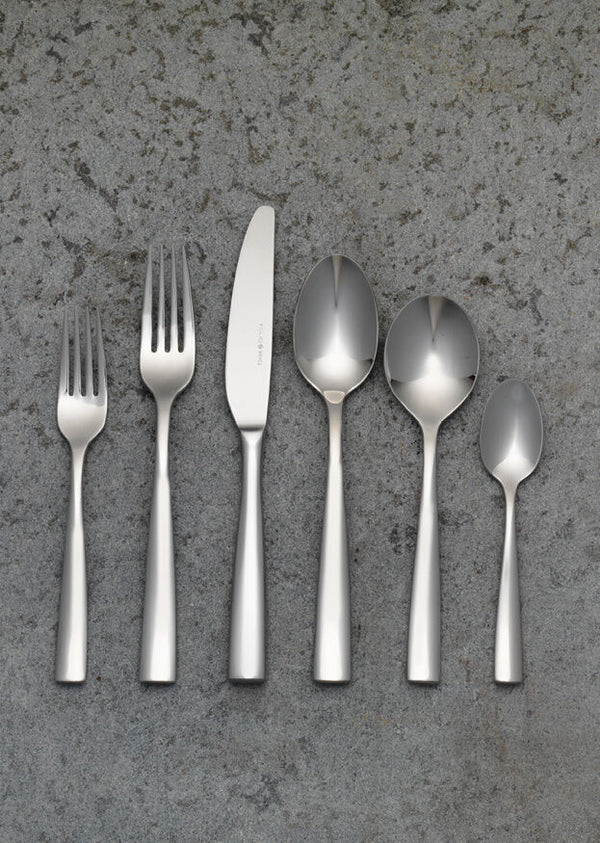 Utopia | Buffet | Bryce Cake Server 25.4cm (10") | Bespoke77