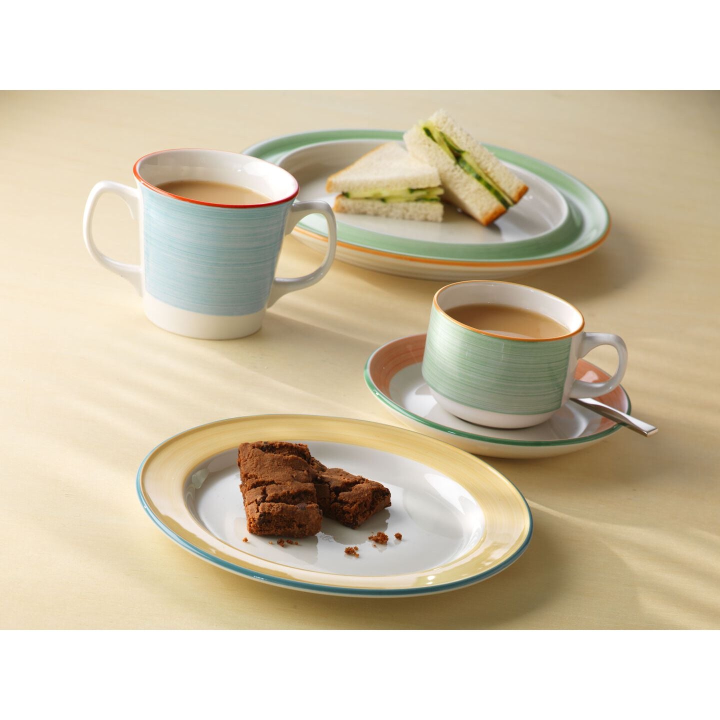 Utopia | Tableware | Freedom Yellow Plate 25cm (9 7/8") | Bespoke77