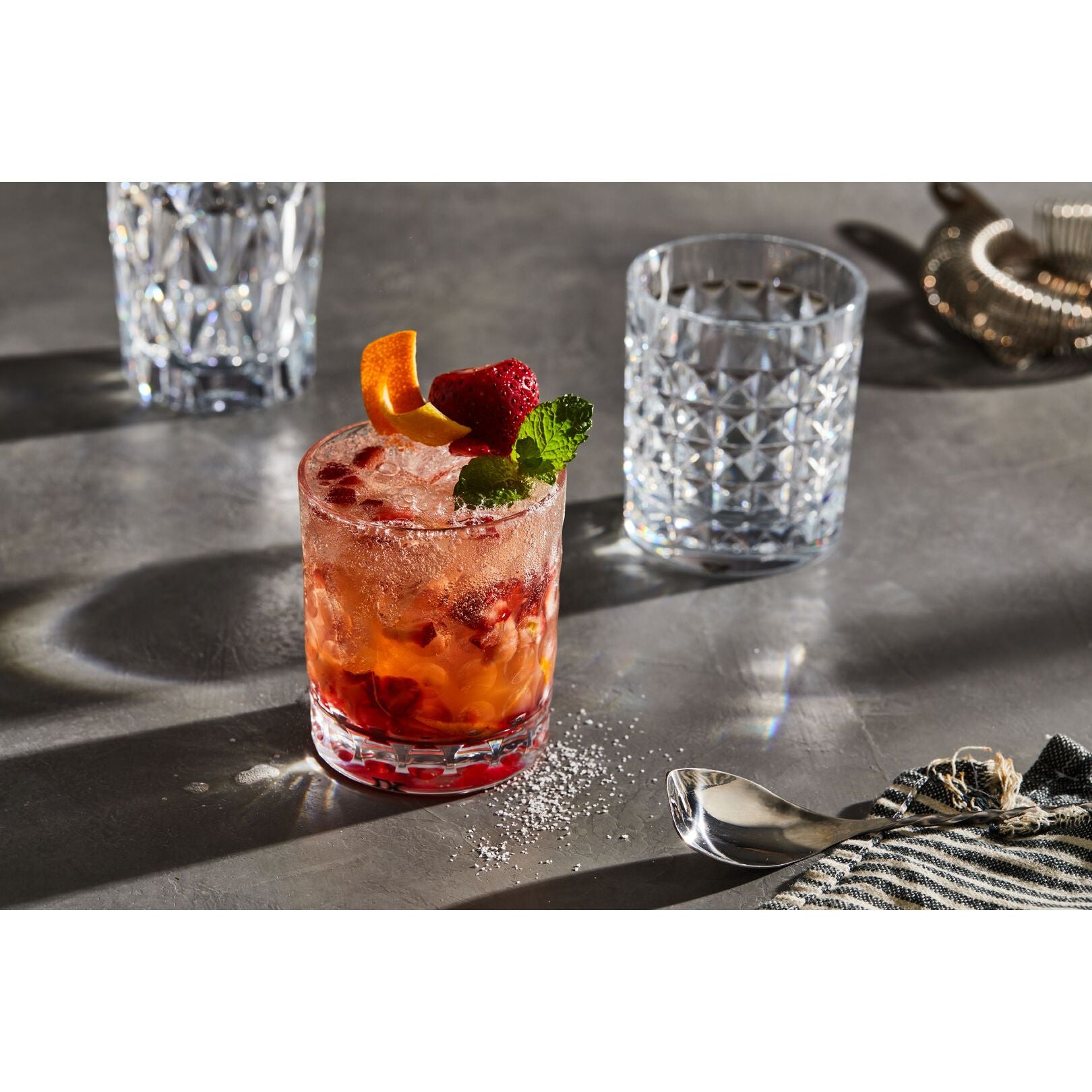 Utopia | Drinkware | Radius Clear Cut Tumbler 29.5cl (10.5oz) | Bespoke77