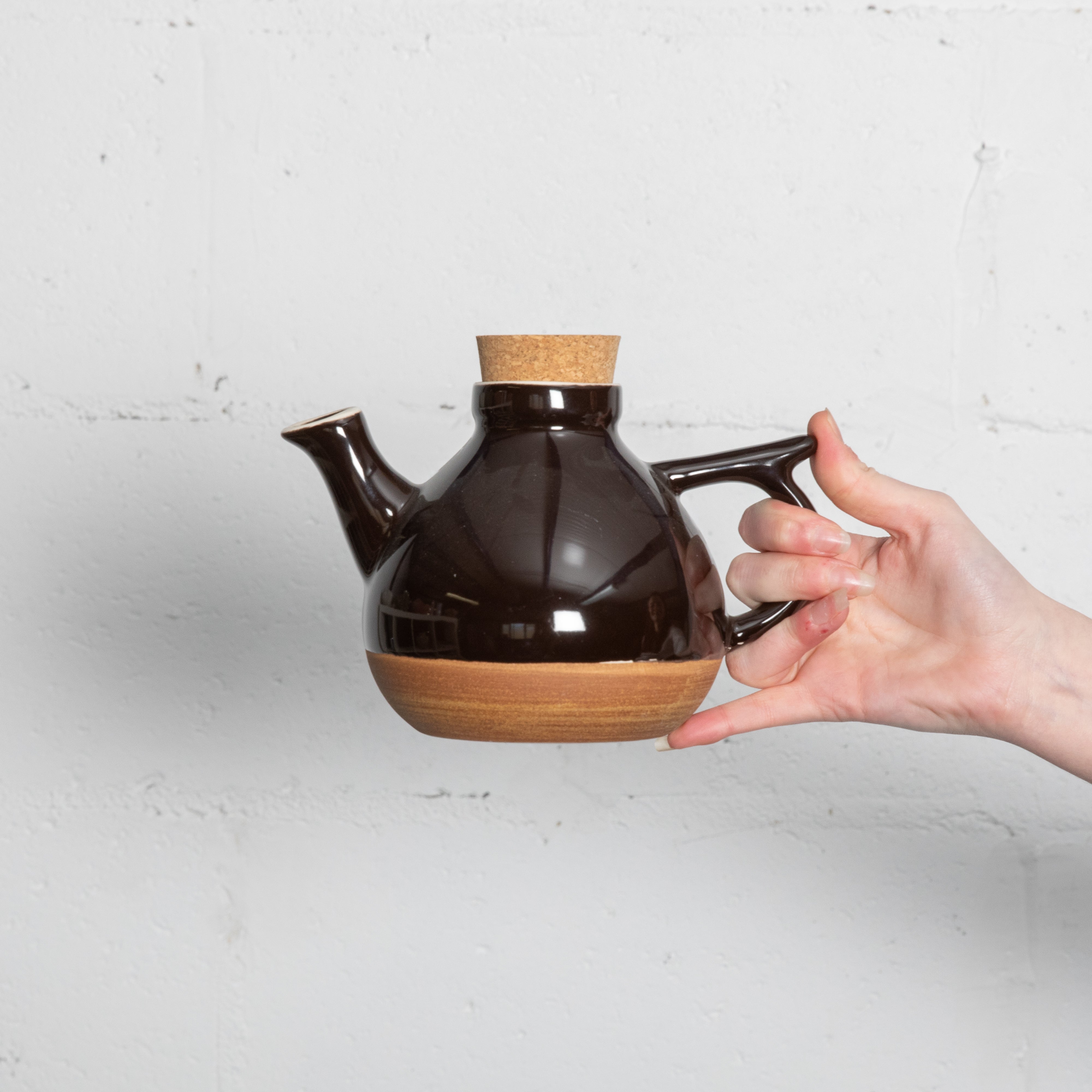 Mocha Brown Hazelnut Teapot With Tan Edge (850ml)