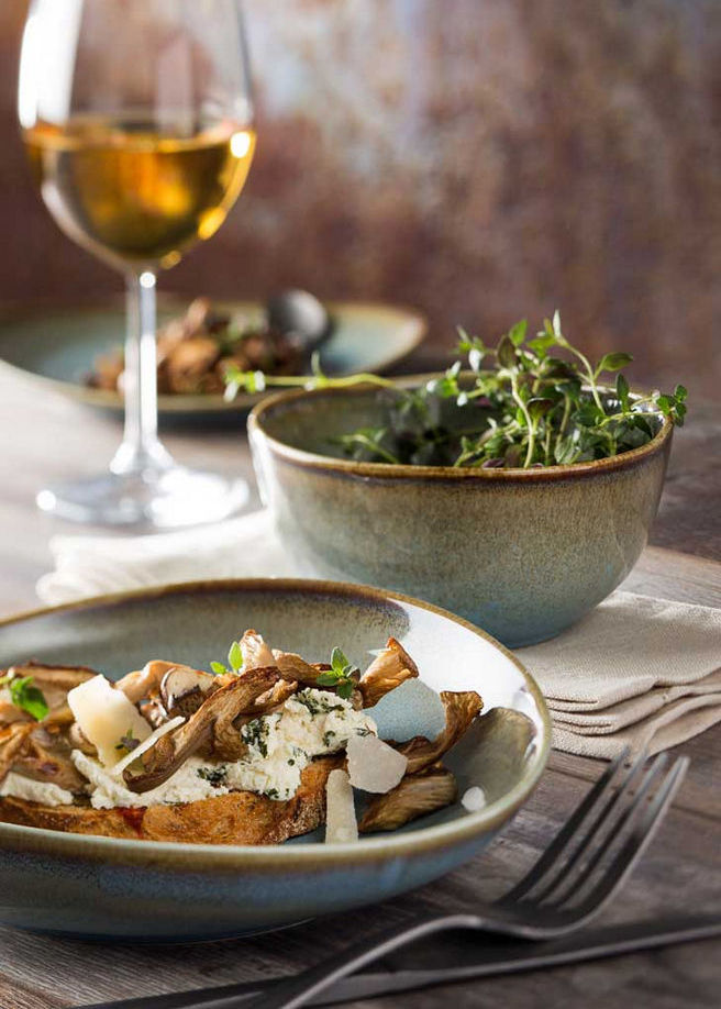 Lagoon Plate 12.25" (31cm)