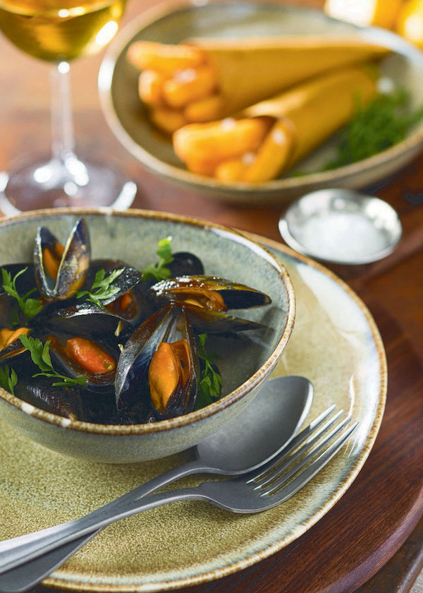 Lichen Plate 12.25" (31cm)