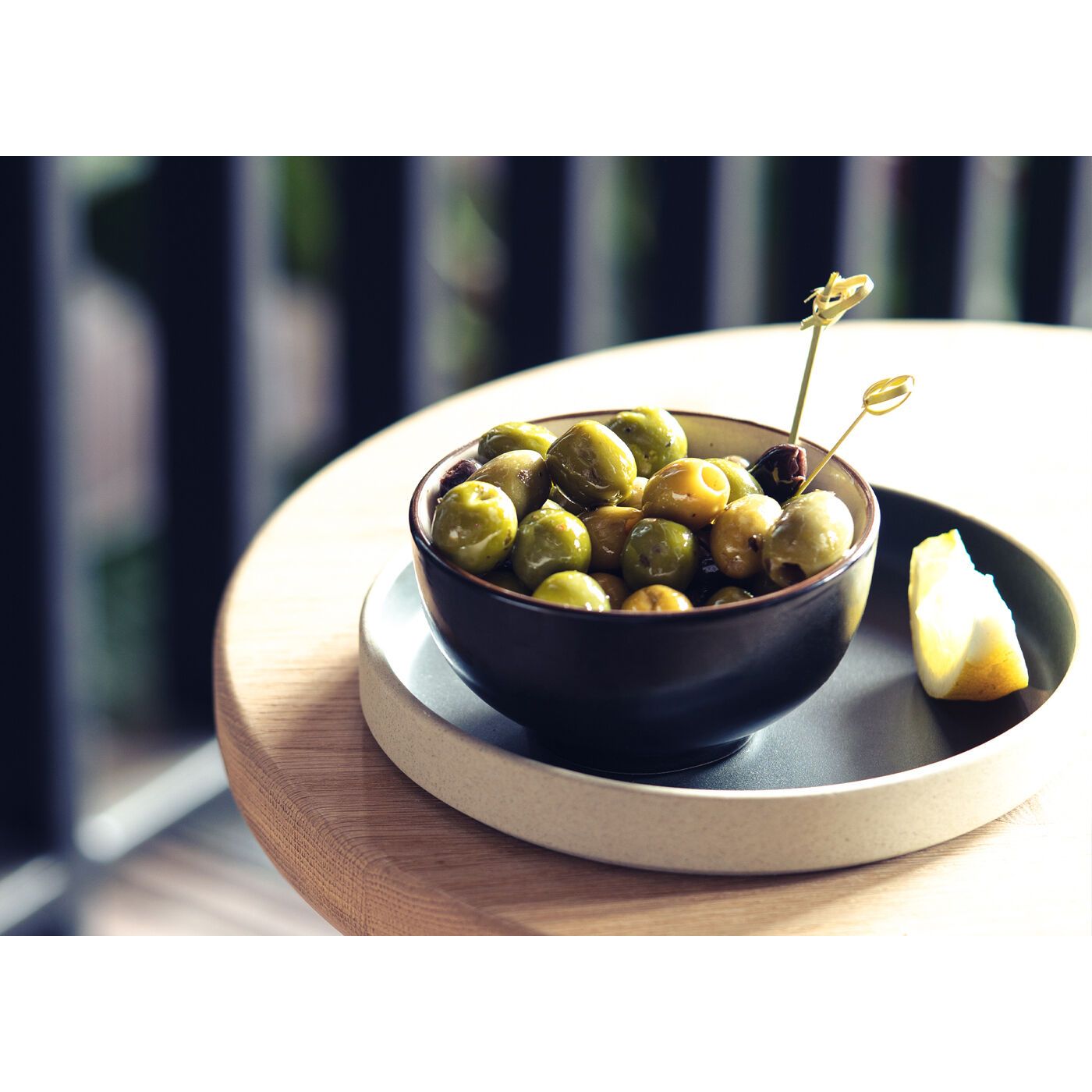 Omega Walled Plate 10.25" (26cm)