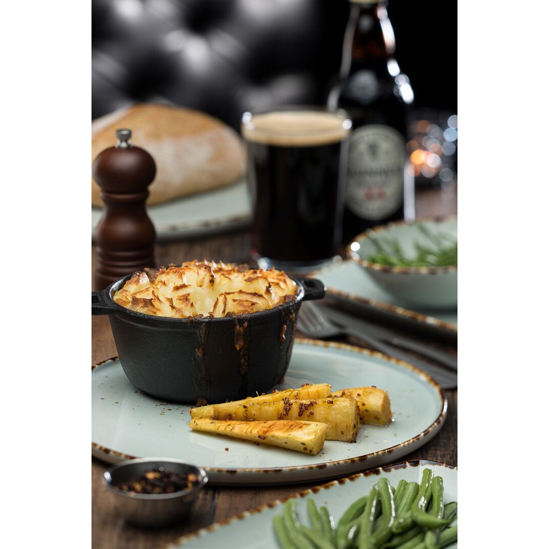Umbra Briar Oblong Plate 14.5" (37cm)