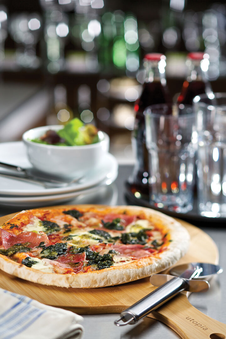 Handheld Pizza Cutter