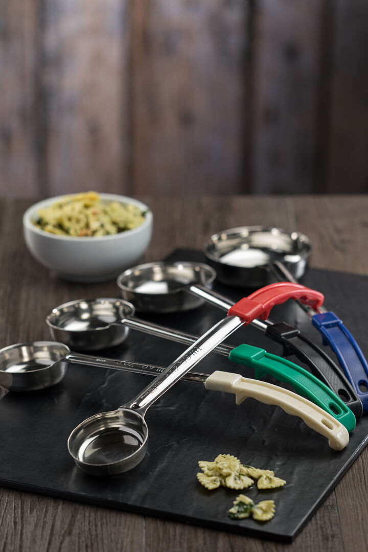Blue Portion Ladle 8oz (22.75cl)