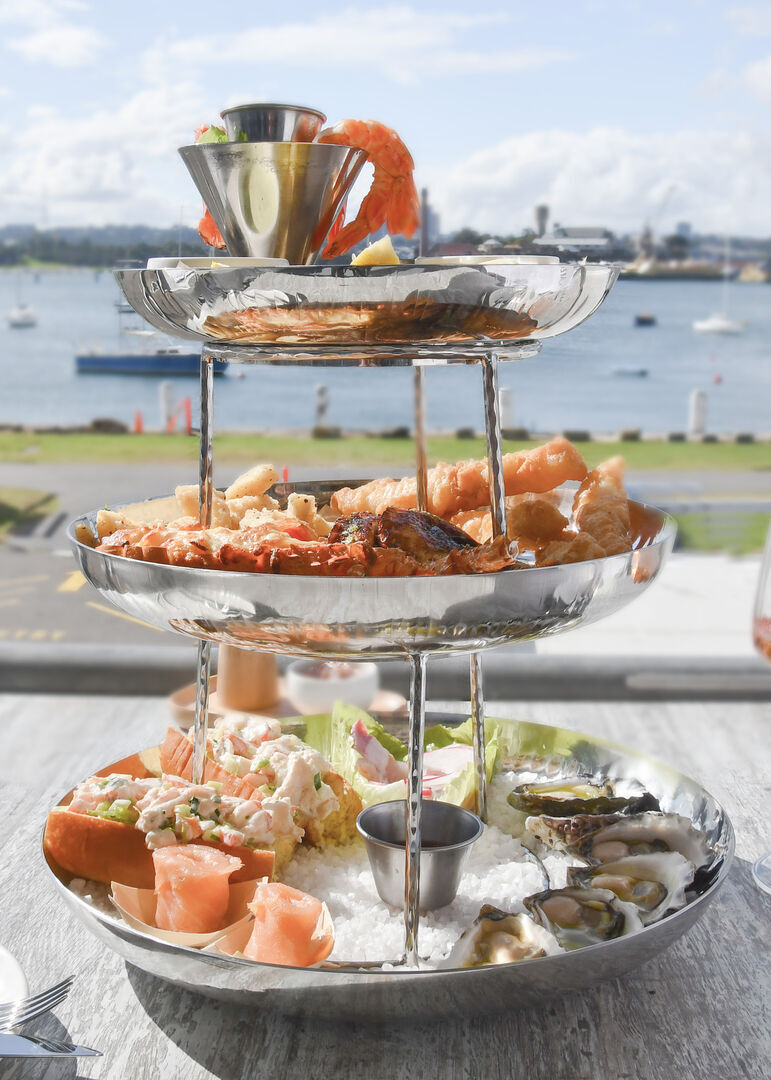 Seafood Tower Large Stand 7.75 x 6" (19.5 x15.5cm)
