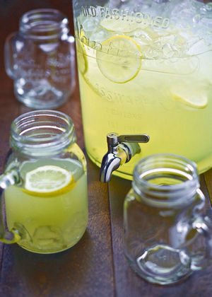 Acacia Punch Barrel Stand / Bowl 6.75" (17cm)