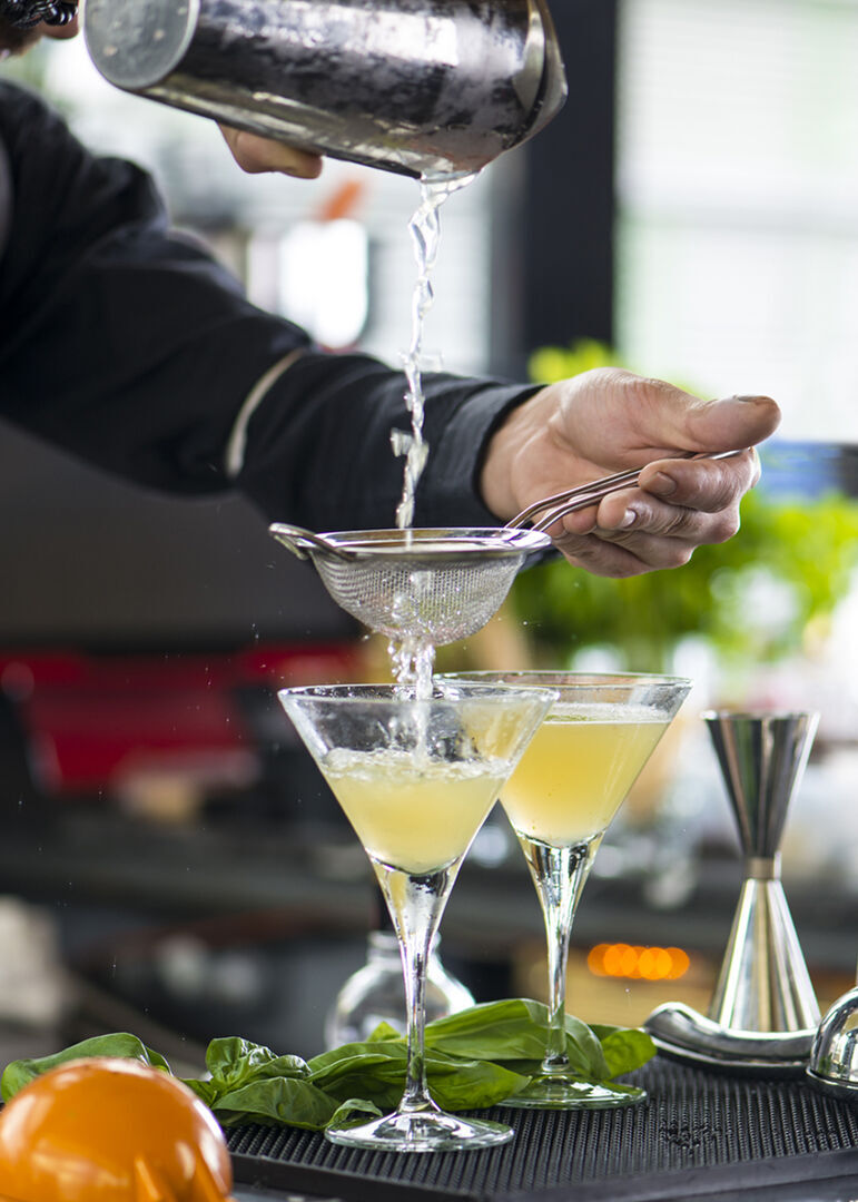 V Line Martini 8.75oz (25cl)