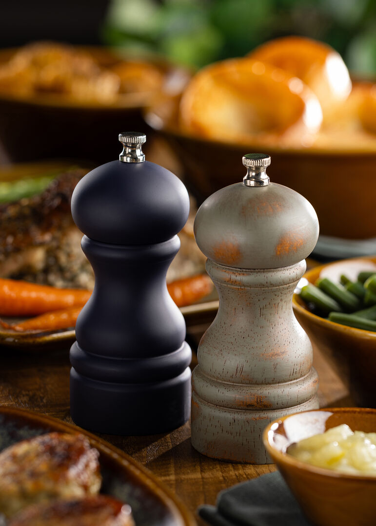 Distressed Wood Salt/Pepper Grinder 5" (13cm)