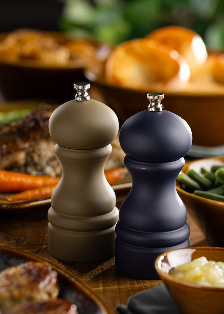 Navy Wood Salt/Pepper Grinder 5" (13cm)