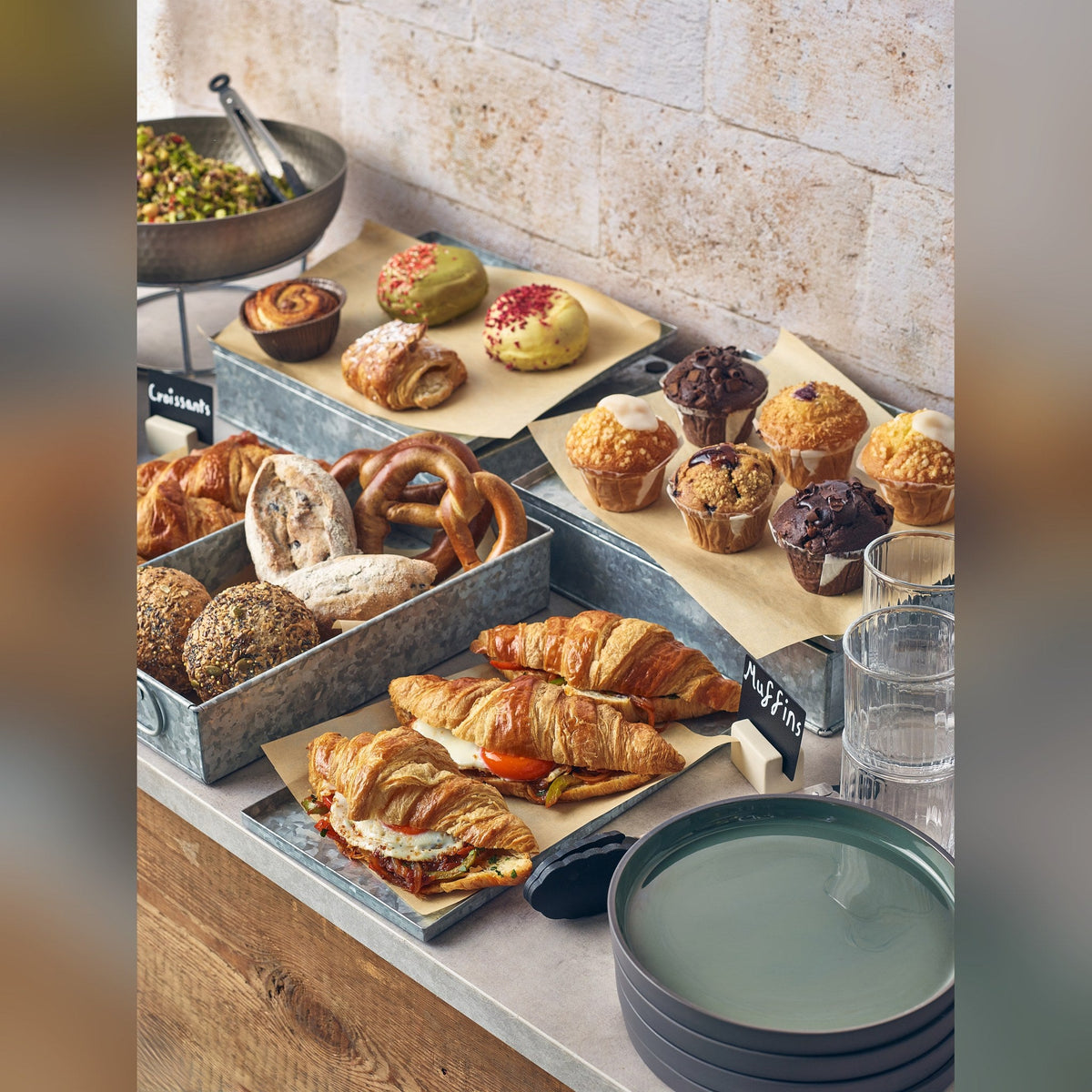 Low galvanised steel display tray GN 1/3, lifestyle image