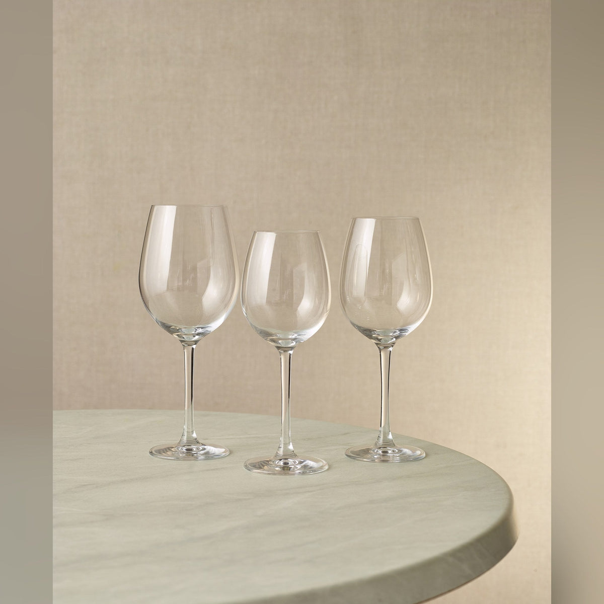 Sonore lead-free crystal wine glass 65cl with curved bowl, lifestyle image