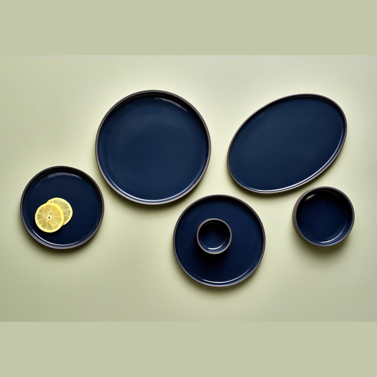 Kava blue porcelain presentation bowl 15.5cm, lifestyle image