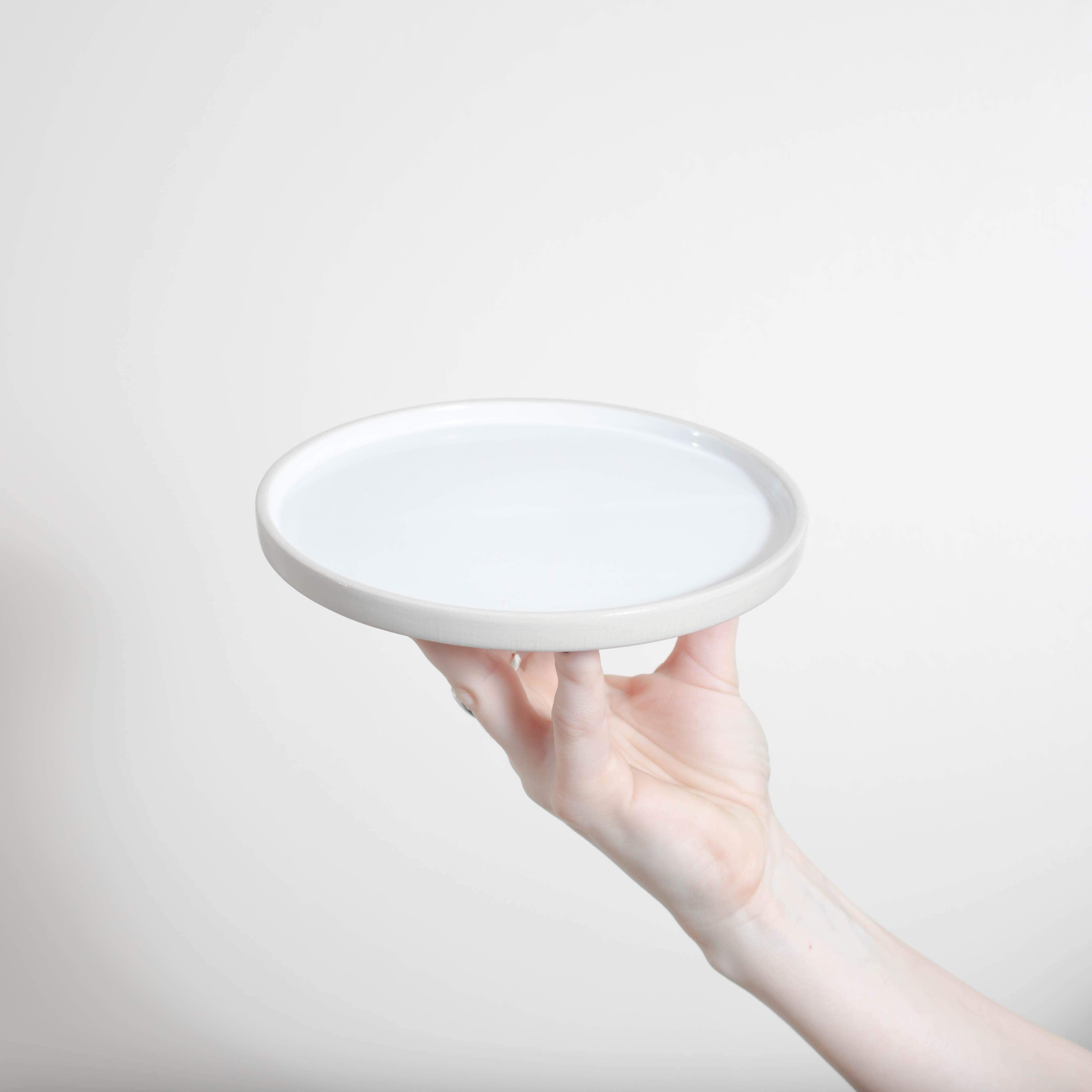 Tavs White With Barley Edge 17.5cm Flat Side Plate - BESPOKE77