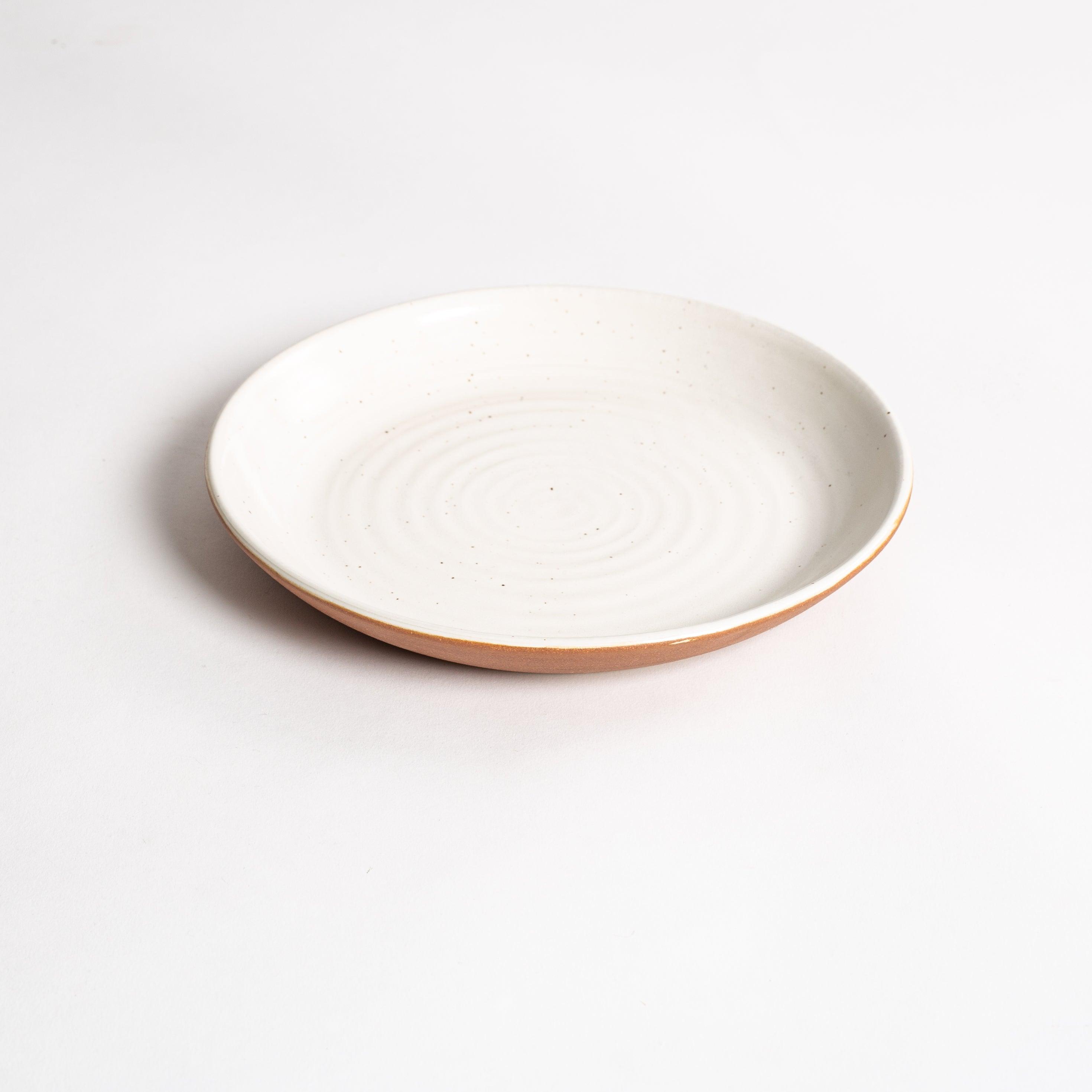 Vanilla Speckled With Hazelnut Base 23cm Swirl Plate - BESPOKE77