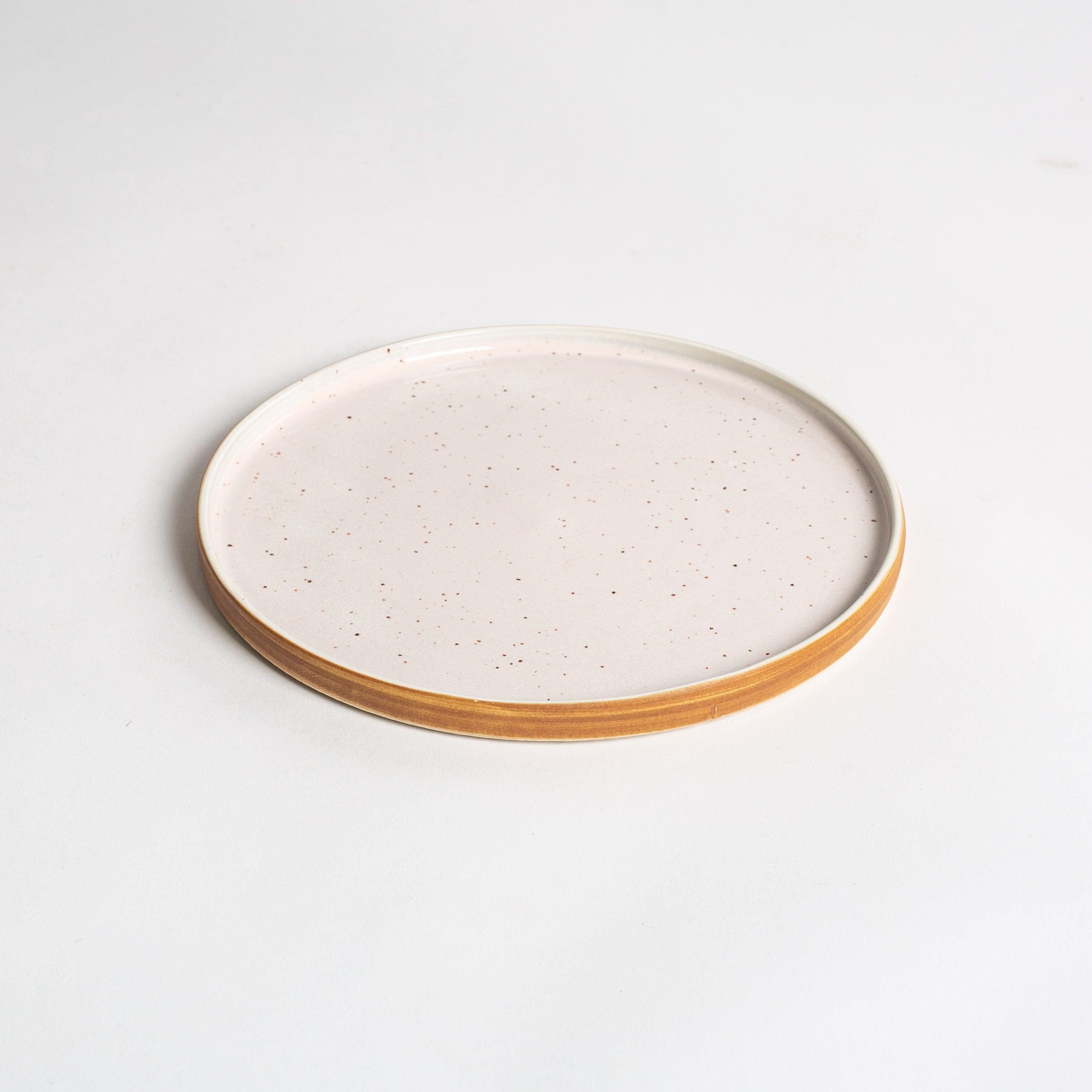 Vanilla Speckled With Hazelnut Base 20cm Flat Plate - BESPOKE77