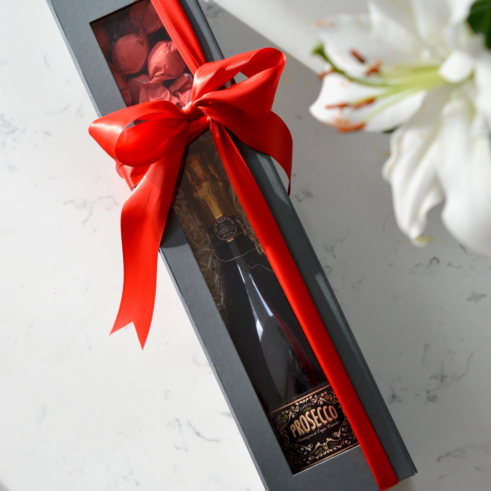 Fiabesco Prosecco and White Chocolate Truffle Hamper / Set - BESPOKE77