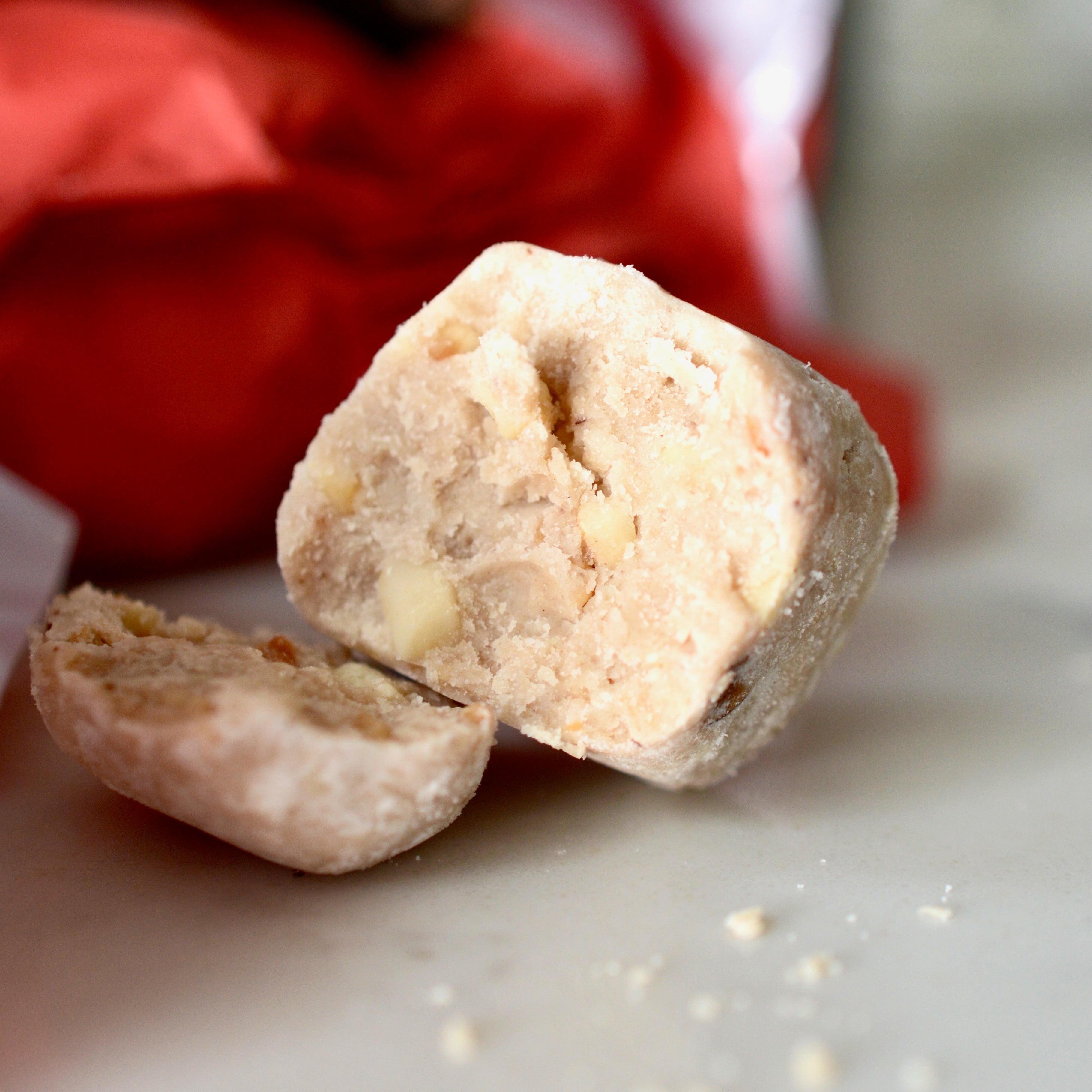 Fiabesco Prosecco and White Chocolate Truffle Hamper / Set - BESPOKE77