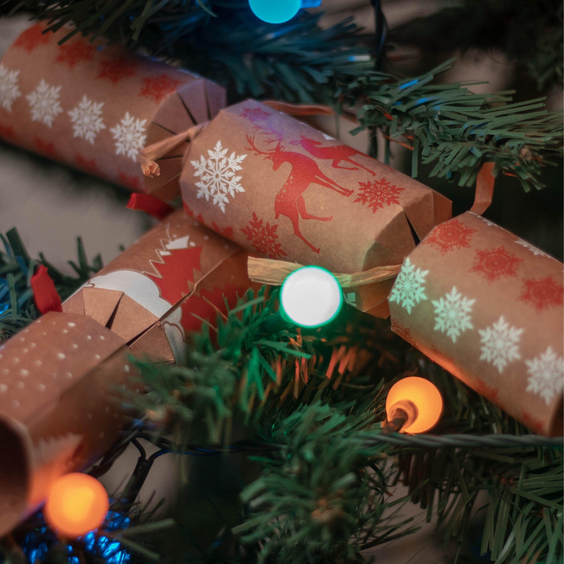 Plastic Free/Eco Friendly Kraft Christmas Crackers 10" - Reindeer & Snowflake Print - BESPOKE77