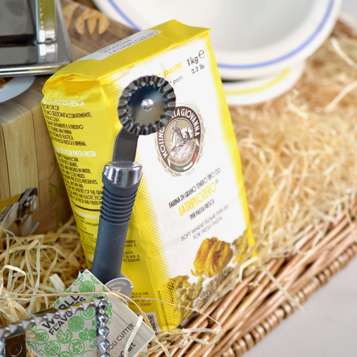 Deluxe Pasta Making Kit - Trattoria Stoneware - BESPOKE77